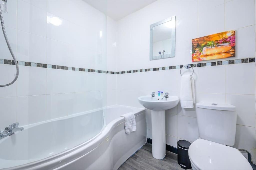 -F5Gh- For Relaxed & Cosy Stay, Free Parking, Wifi Λιντς Εξωτερικό φωτογραφία